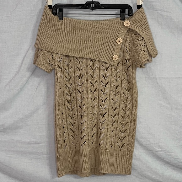 deb Beige/Tan Sweater with Short Sleeves and Versatile Collar in Size 2X - Picture 3 of 15